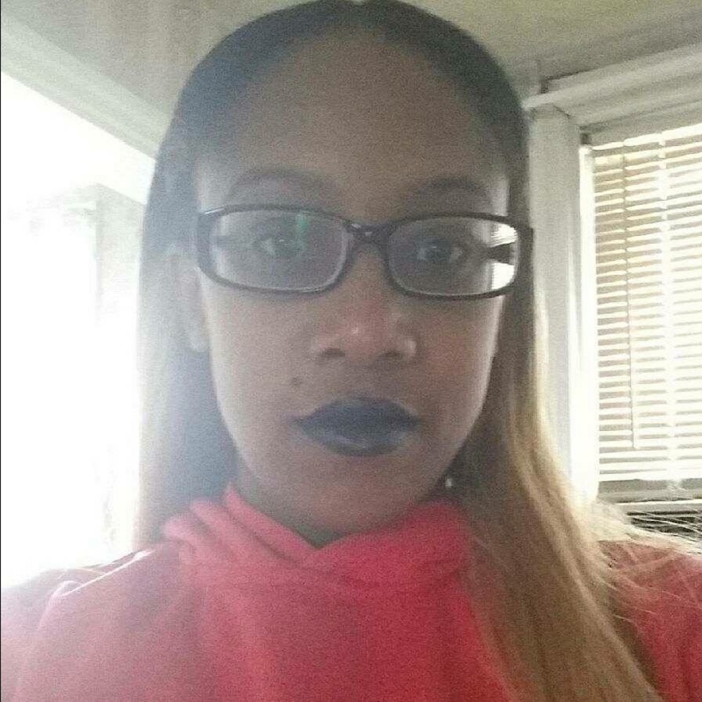 Meet your Posher, Shamika